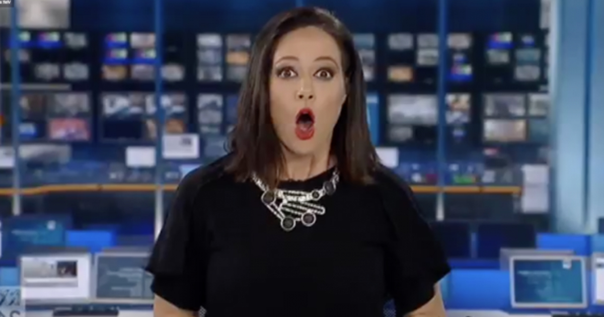 News Anchor Surprised To Learn She S On Live Tv And Her Reaction Is Priceless